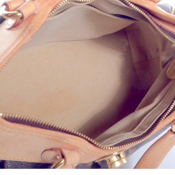 🔥LOUIS VUITTON🔥 VINTAGE CLASSIC BOETIE HANDBAG (2009 - 2013) IMMACULATE 💖 - Picture 4 of 15